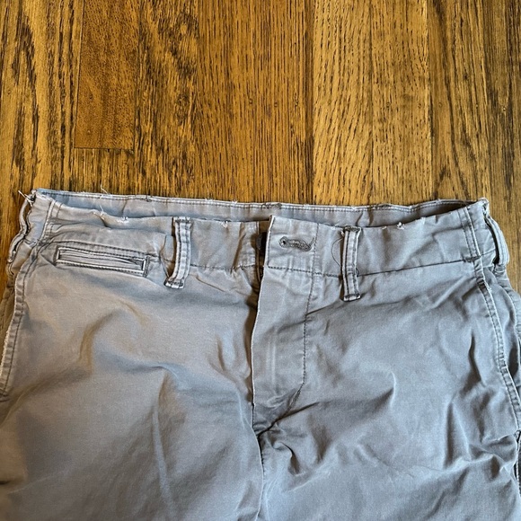 American Eagle Twill Chinos. 30x32 - Picture 3 of 5